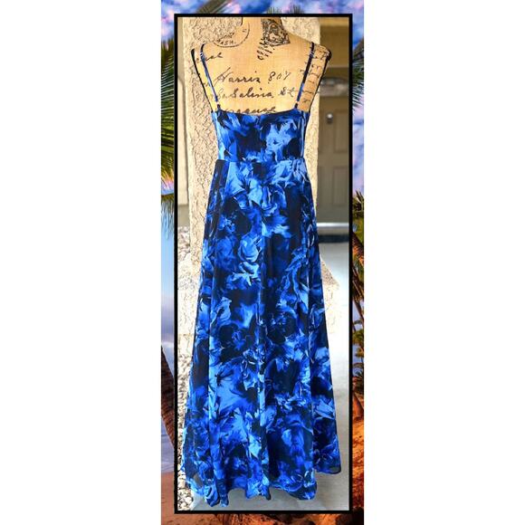 Lulus Beautiful Soul Blue Floral Print Twist-Front Maxi Dress Size M - Picture 5 of 11
